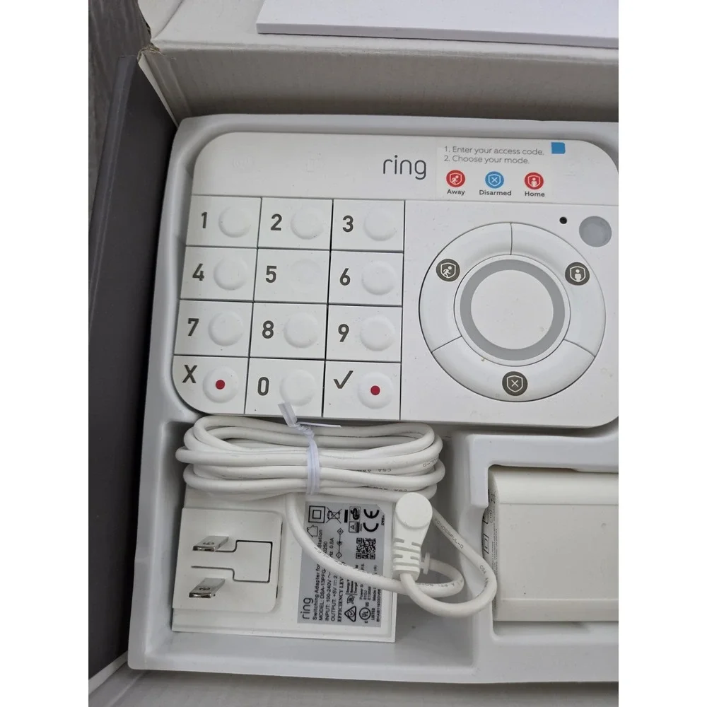 NEW IN OPEN BOX * Ring Alarm 5 Piece Kit (1st Gen) Home Security System